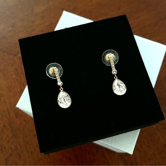 Swarovski Rose Gold Pearl Drop Studs - Picture 1 of 2